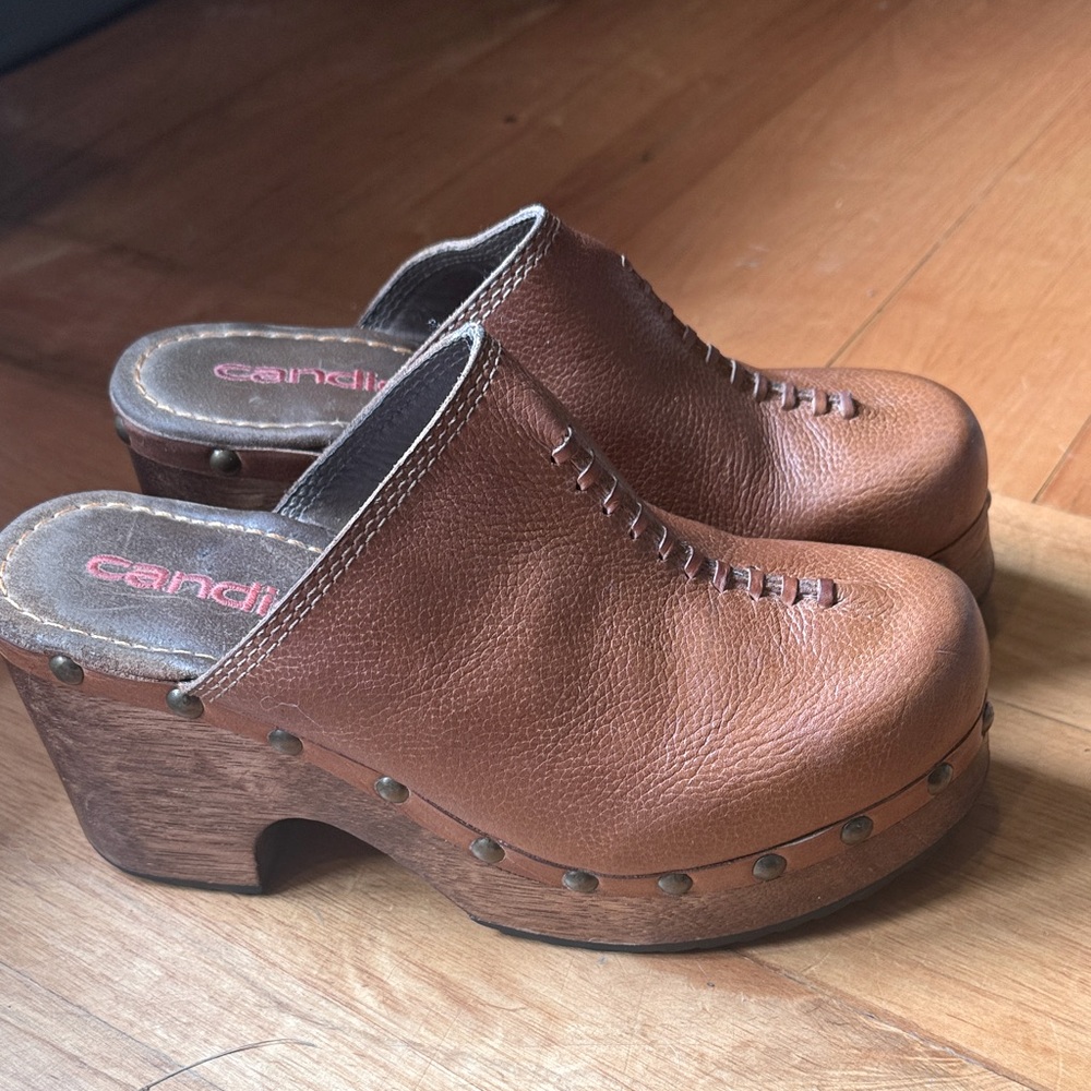 Candie's Women's Brown Clogs Size 10 - Picture 2 of 8